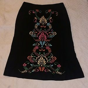 Harold's embroidery Black pencil skirt